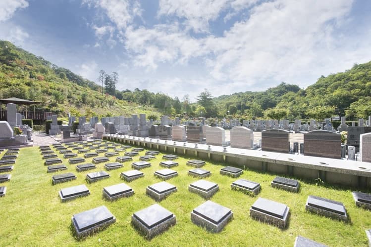 光明寺墓地公園