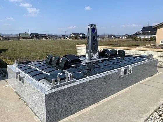 賢徳寺 なんと百合の花霊園