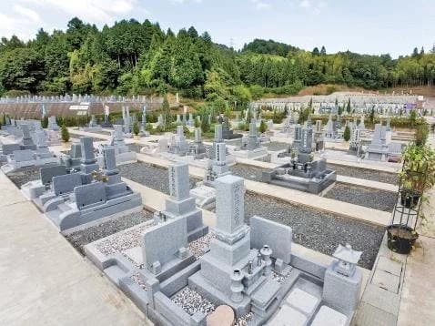 東山さくら墓苑