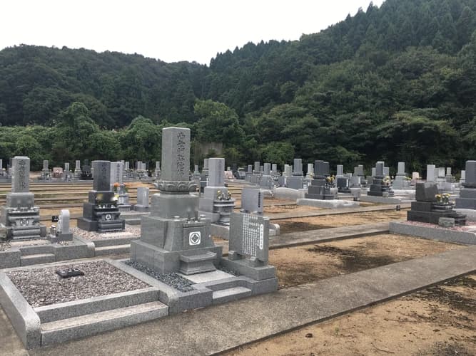 鉾ヶ崎墓地公園 しらゆりの杜