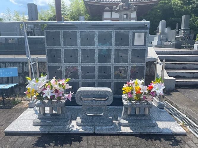 国分寺 のうこつぼ